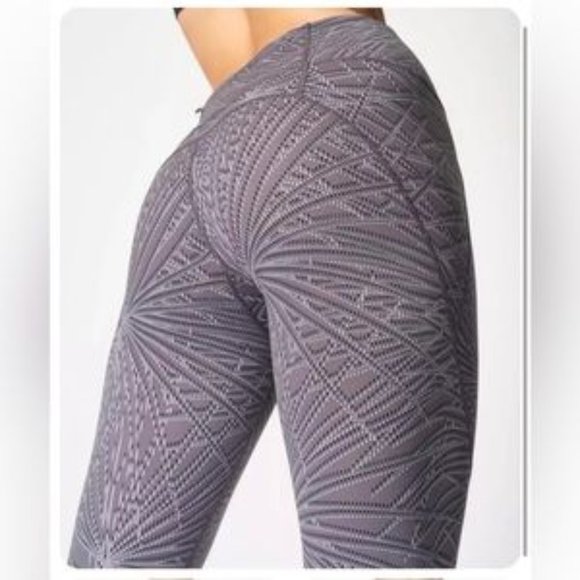 SWEATY BETTY The Power 7/8 Moonrock Purple Palm Workout Legging Size XS - Picture 3 of 5